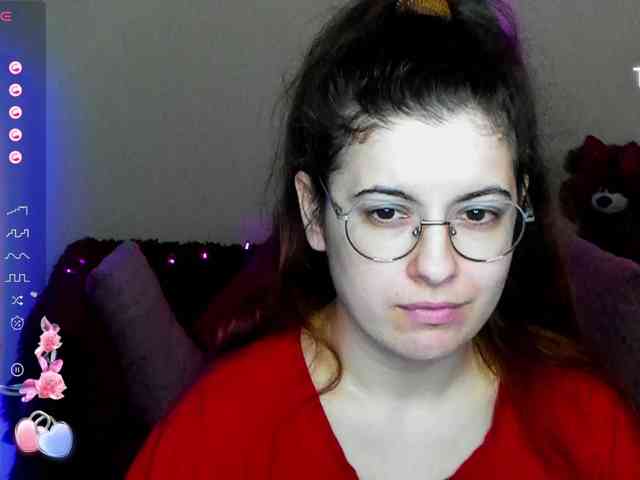 AminaBeatris13 webcam