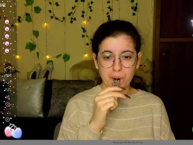 AminaBeatris13 webcam