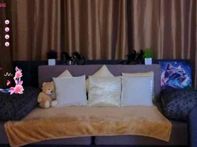 AminaBeatris13 webcam