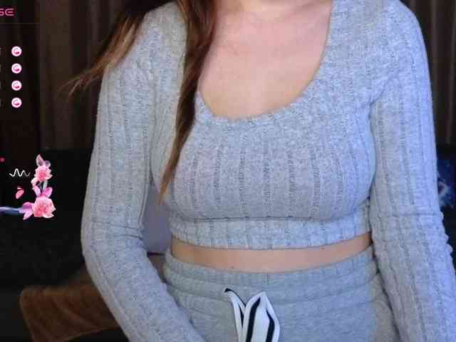 AminaBeatris13 webcam