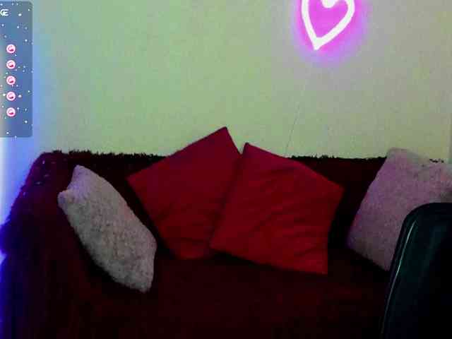 AminaBeatris13 webcam