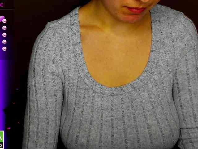 AminaBeatris13 webcam