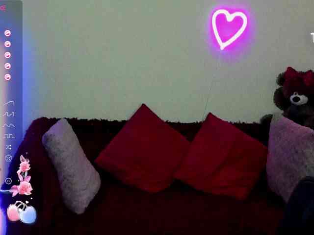 AminaBeatris13 webcam