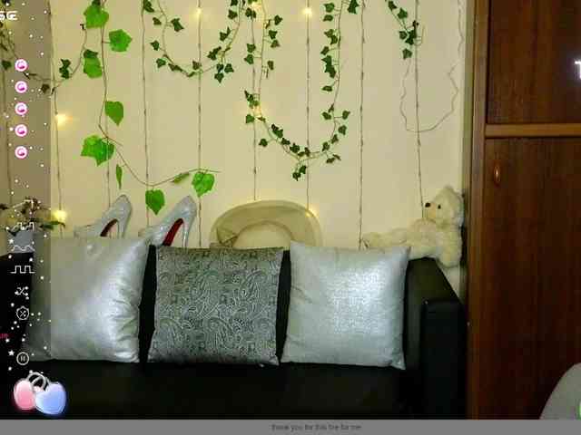 AminaBeatris13 webcam