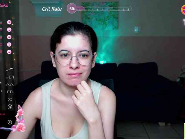 AminaBeatris13 webcam