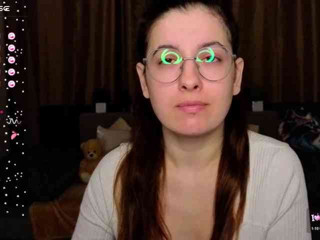 AminaBeatris13 webcam