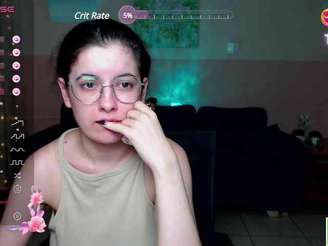 AminaBeatris13 webcam