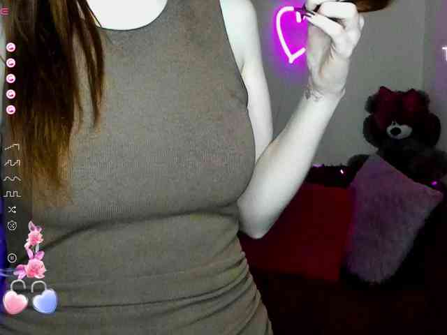 AminaBeatris13 webcam