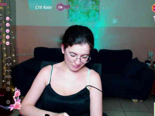 AminaBeatris13 webcam