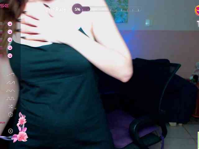 AminaBeatris13 webcam