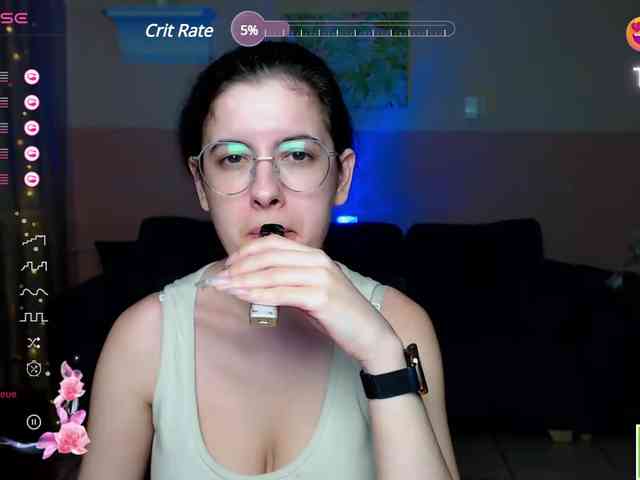 AminaBeatris13 webcam