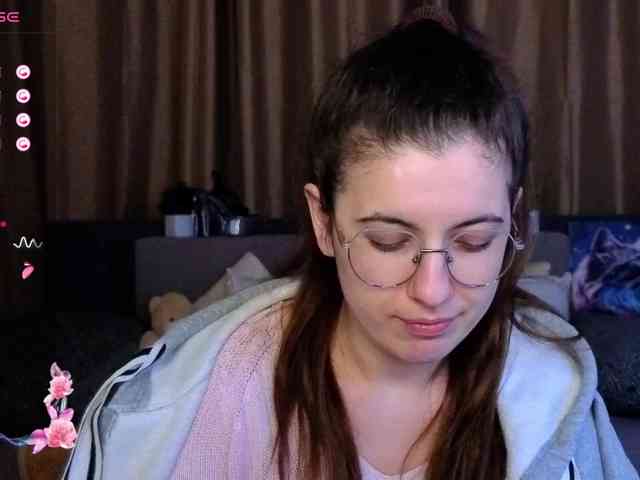 AminaBeatris13 webcam