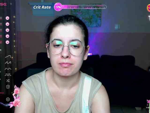 AminaBeatris13 webcam