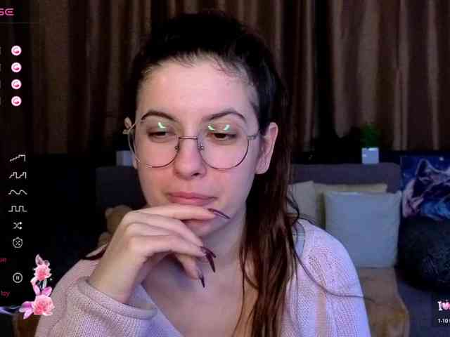 AminaBeatris13 webcam