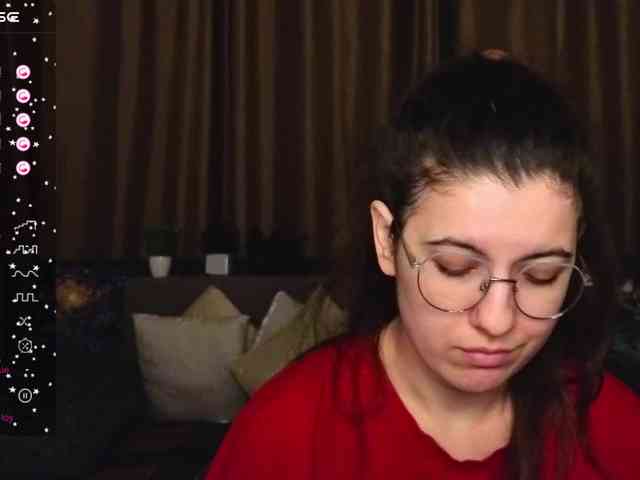 AminaBeatris13 webcam