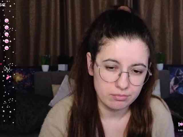 AminaBeatris13 webcam