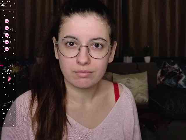 AminaBeatris13 webcam