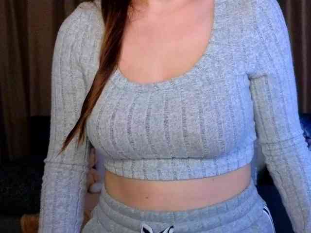 AminaBeatris13 webcam