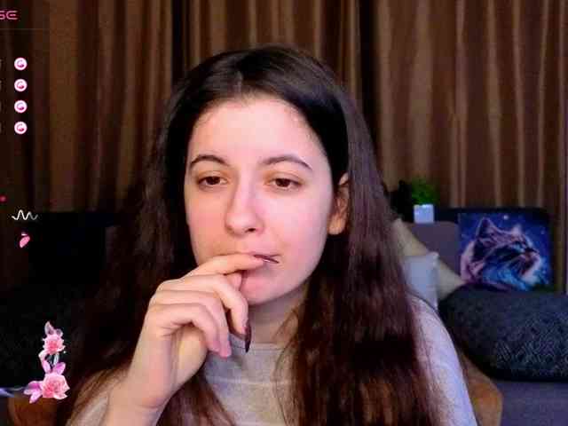 AminaBeatris13 webcam