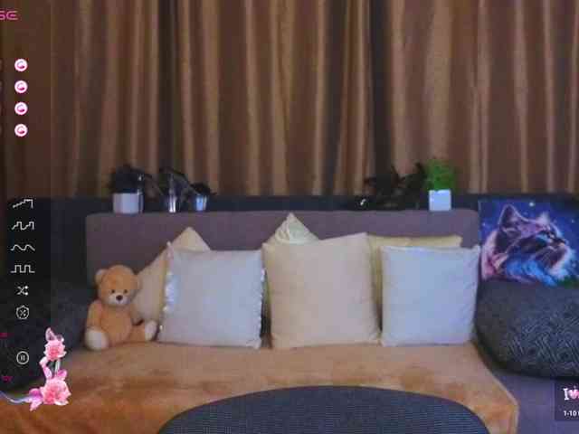 AminaBeatris13 webcam