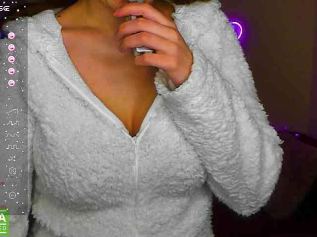 AminaBeatris13 webcam