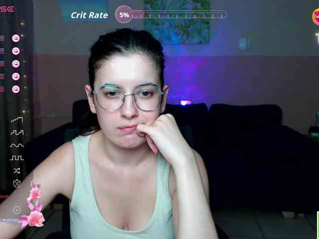 AminaBeatris13 webcam