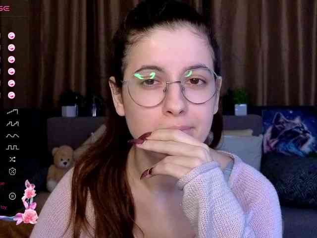 AminaBeatris13 webcam