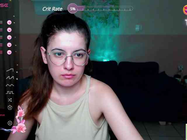 AminaBeatris13 webcam