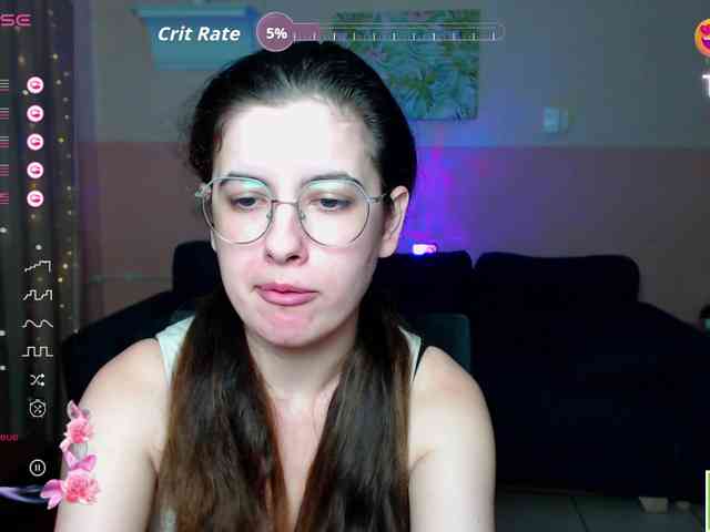 AminaBeatris13 webcam