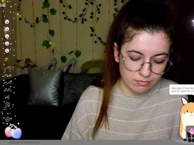 AminaBeatris13 webcam