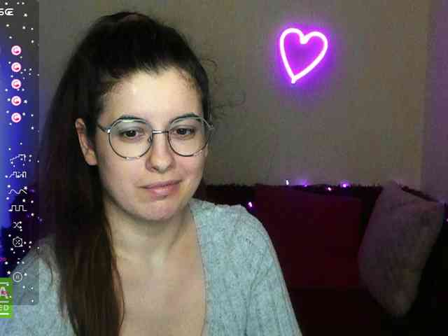 AminaBeatris13 webcam