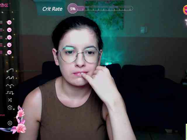 AminaBeatris13 webcam