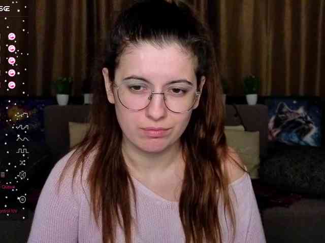 AminaBeatris13 webcam