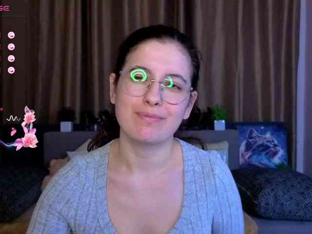 AminaBeatris13 webcam