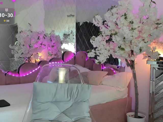 adonawet's BongaCams show and profile