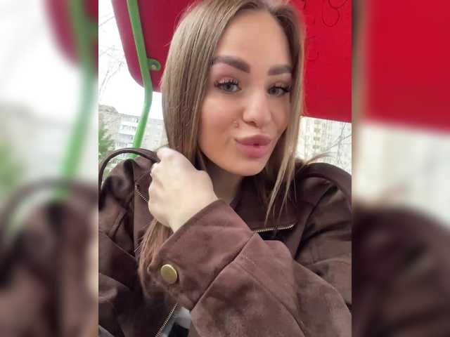 Poli999's BongaCams show and profile