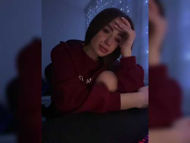 Poli999's BongaCams show and profile