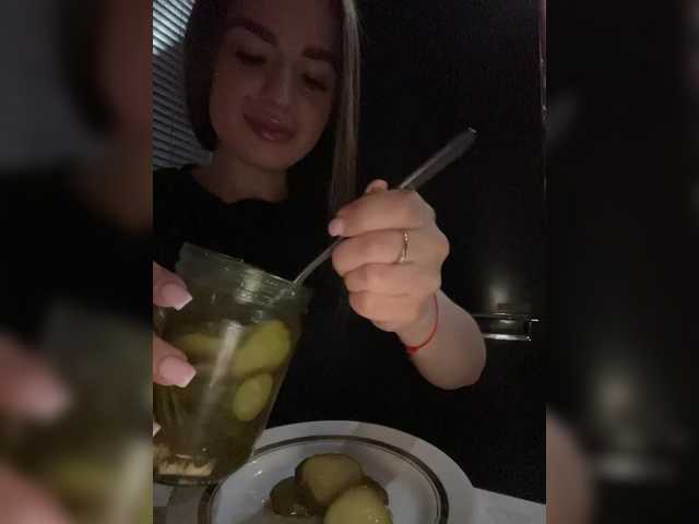 Poli999's BongaCams show and profile