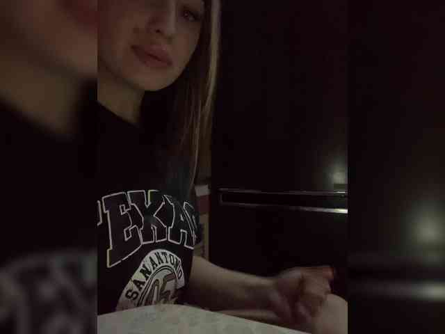 Poli999 Live Webcam on BongaCams