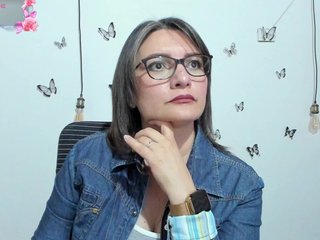 Amie-Adams82 Porn Show