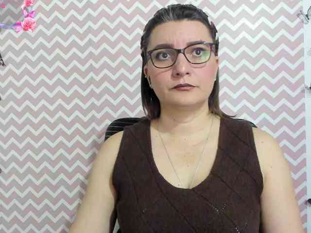 Amie-Adams82 webcam