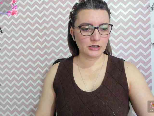 Amie-Adams82 webcam