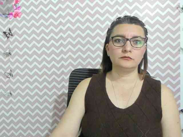Amie-Adams82 webcam