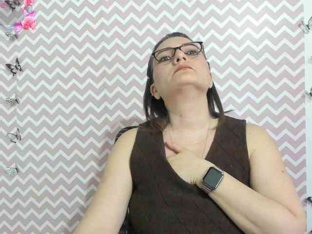 Amie-Adams82 webcam