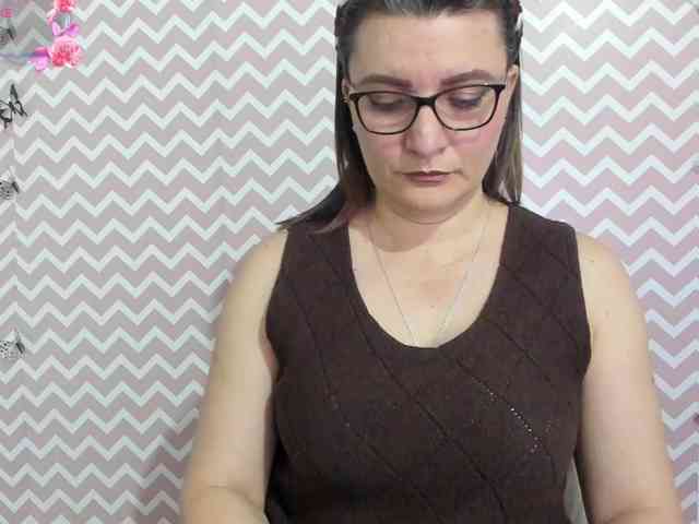 Amie-Adams82 webcam