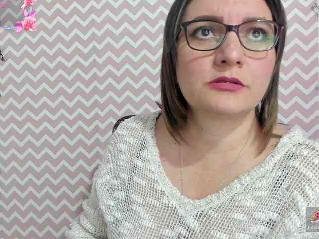 Amie-Adams82 webcam