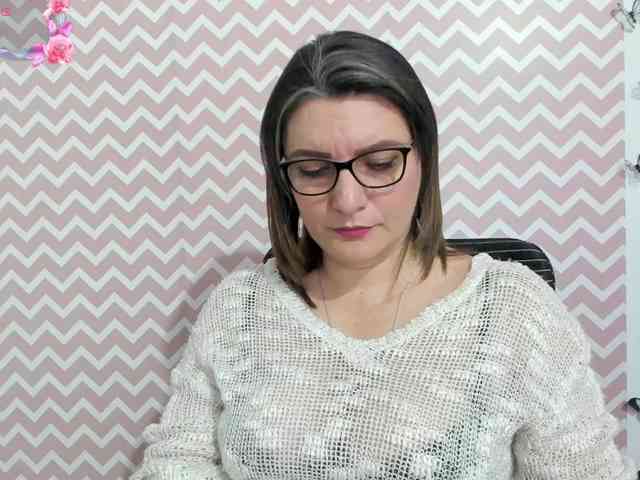 Amie-Adams82 webcam