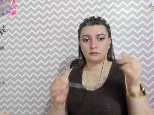 Amie-Adams82 webcam