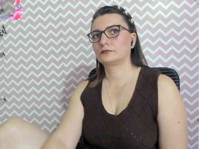 Amie-Adams82 webcam