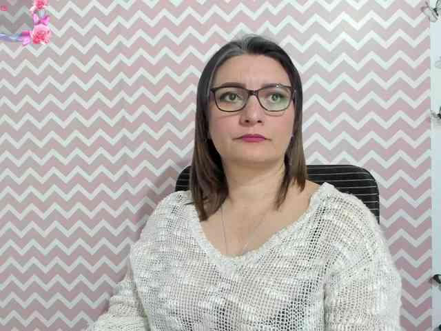 Amie-Adams82 webcam